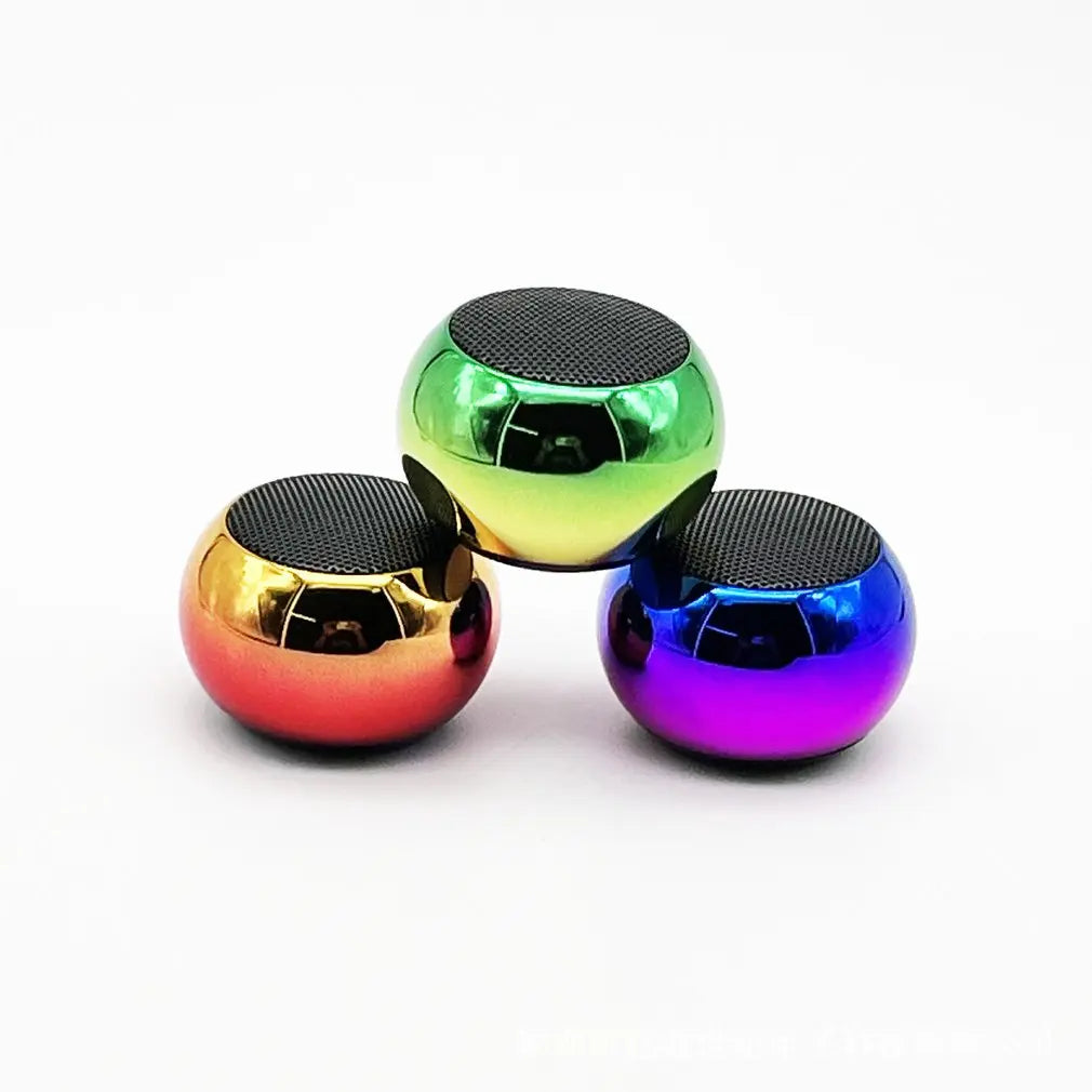 Nebula Pulse: Portable Metal Surround Speaker